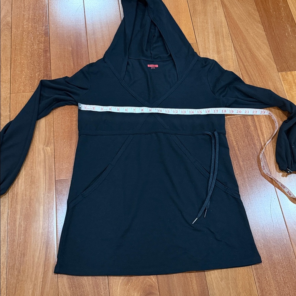 NWOT SPANX Women's Black Spanx Cinch-It Hoodie sweatshirt Size M - Picture 7 of 11